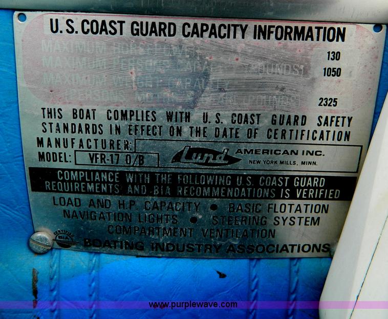 image for item B3773 1974 Lund 17' aluminum boat