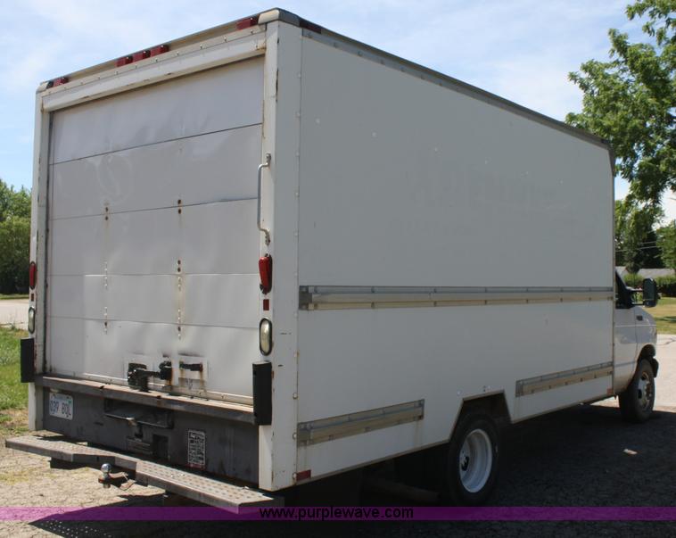 image for item B6691 2002 Ford E350 box truck