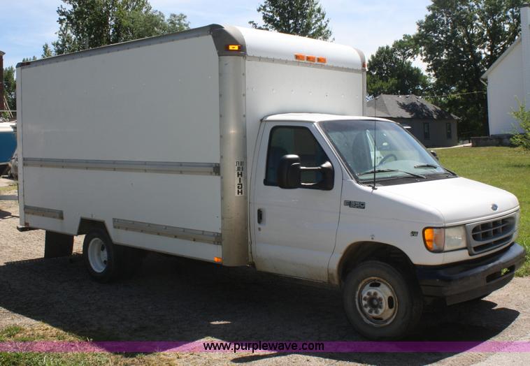 image for item B6691 2002 Ford E350 box truck