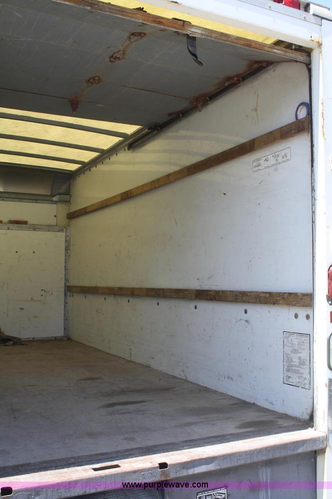 image for item B6691 2002 Ford E350 box truck