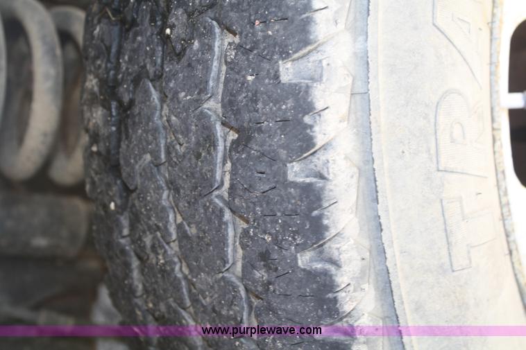 image for item B6691 2002 Ford E350 box truck