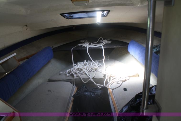 image for item B6696 Bayliner 24' boat