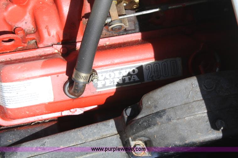 image for item B6696 Bayliner 24' boat