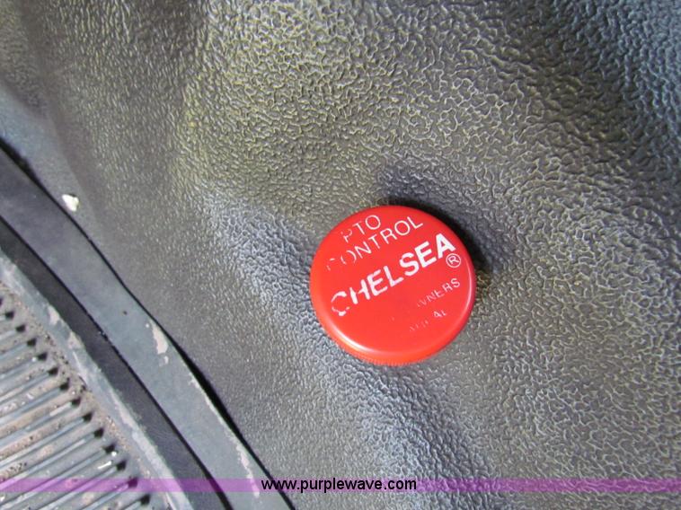 image for item B7286 2005 Ford F550 Super Duty pickup truck