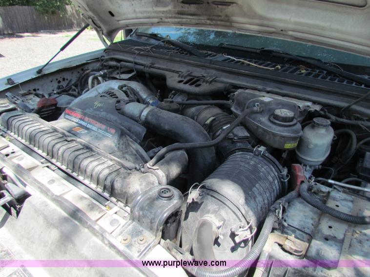 image for item B7286 2005 Ford F550 Super Duty pickup truck