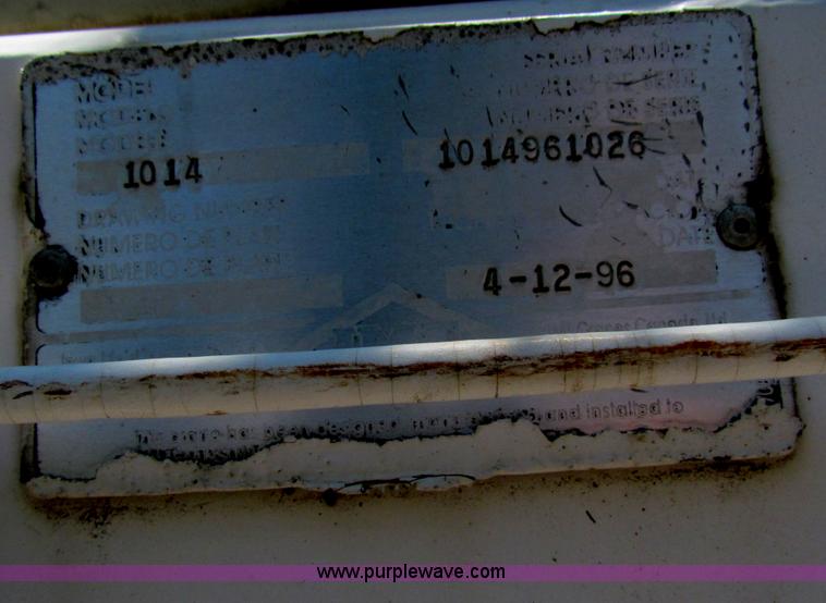 image for item B7286 2005 Ford F550 Super Duty pickup truck