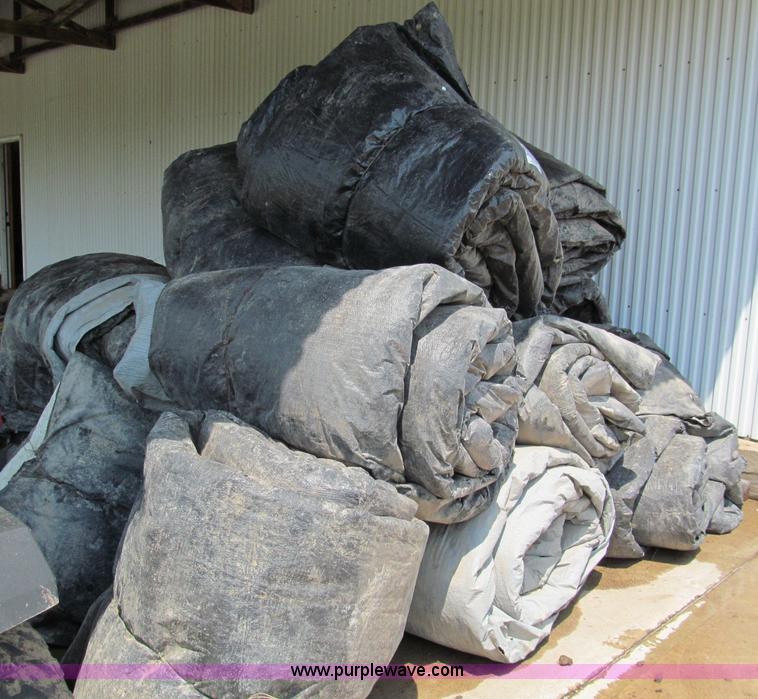 image for item C2225 (16) insulated concrete blankets