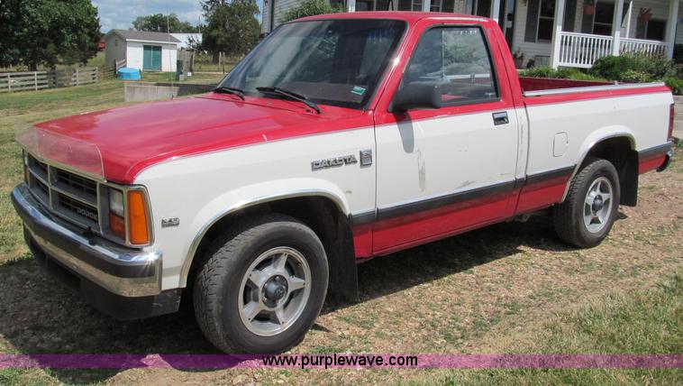 image for item C2267 1987 Dodge Dakota pickup truck