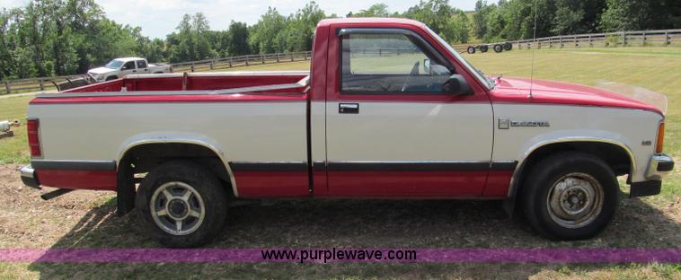 image for item C2267 1987 Dodge Dakota pickup truck