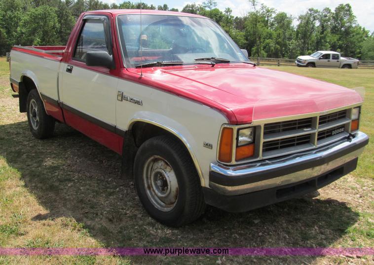 image for item C2267 1987 Dodge Dakota pickup truck