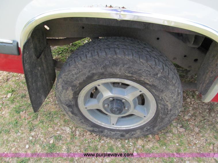 image for item C2267 1987 Dodge Dakota pickup truck