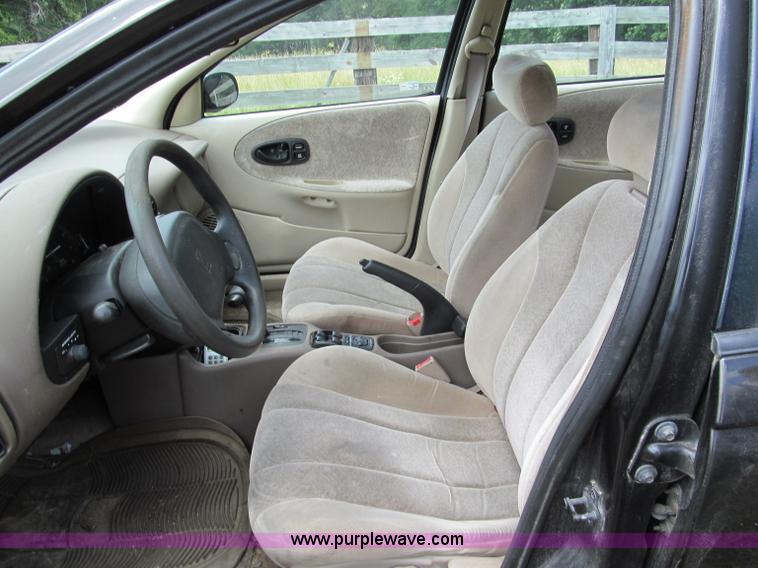 image for item C2269 1997 Saturn SL II