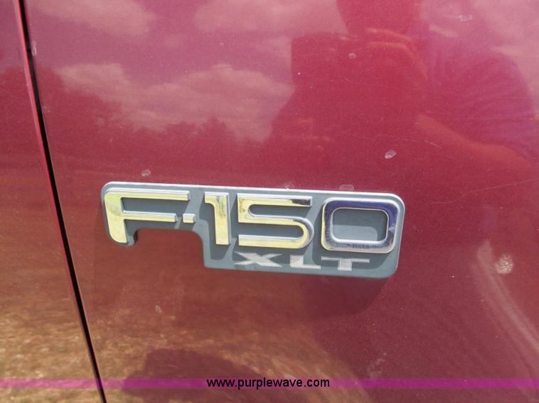 image for item C2272 1997 Ford F150 XLT extended cab pickup truck