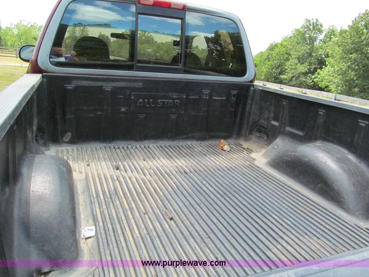 image for item C2272 1997 Ford F150 XLT extended cab pickup truck