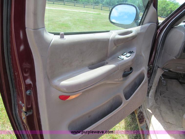 image for item C2272 1997 Ford F150 XLT extended cab pickup truck