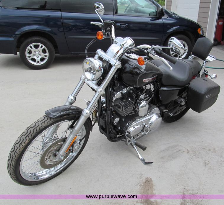 image for item C2275 2009 Harley Davidson 1200 Custom Sportster motorcycle