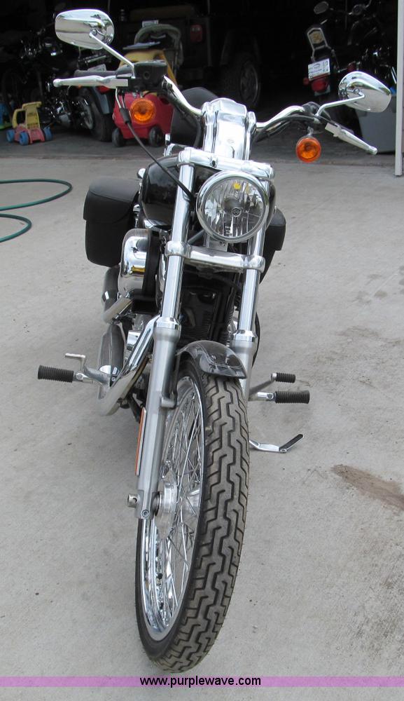 image for item C2275 2009 Harley Davidson 1200 Custom Sportster motorcycle