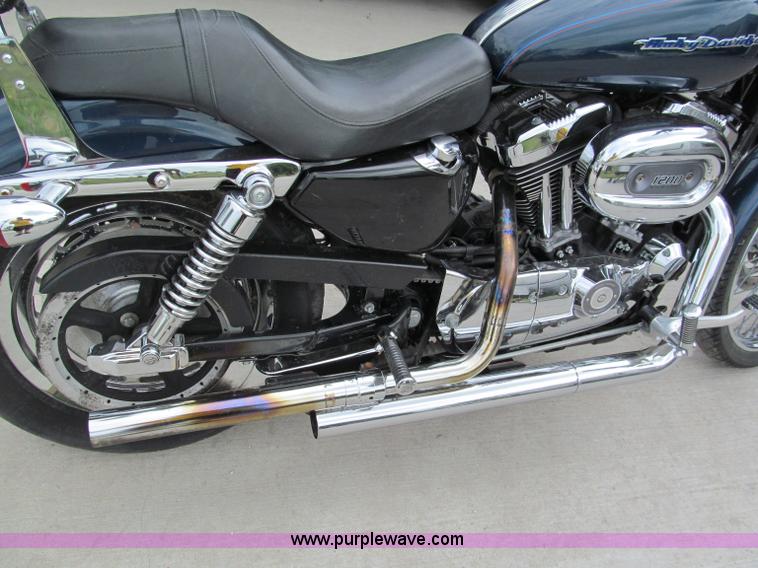 image for item C2276 2004 Harley Davidson 1200 Custom Sportster motorcycle