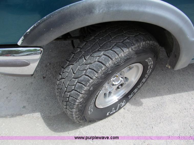 image for item C2280 1996 Ford Ranger XLT pickup truck