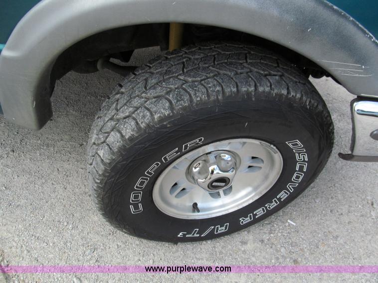 image for item C2280 1996 Ford Ranger XLT pickup truck