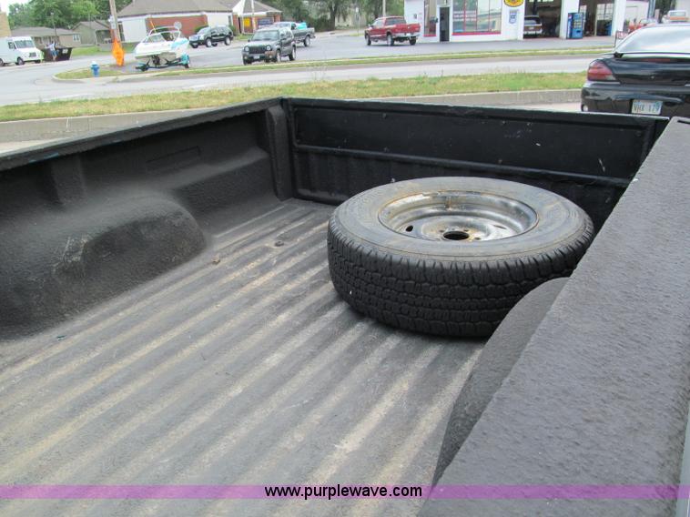 image for item C2280 1996 Ford Ranger XLT pickup truck