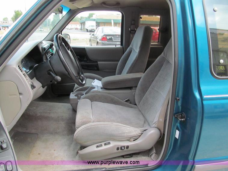 image for item C2280 1996 Ford Ranger XLT pickup truck