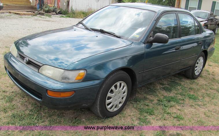 image for item C2281 1994 Toyota Corolla