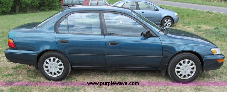 image for item C2281 1994 Toyota Corolla