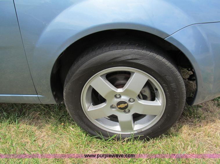 image for item C2282 2006 Chevrolet Aveo LS
