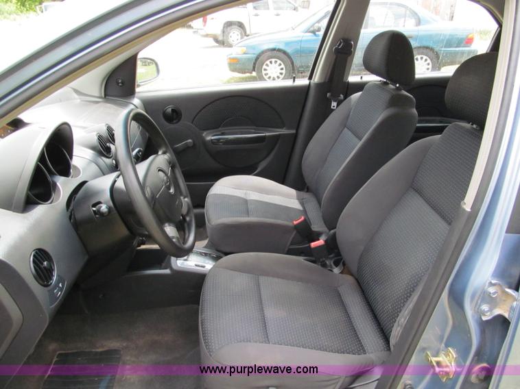 image for item C2282 2006 Chevrolet Aveo LS