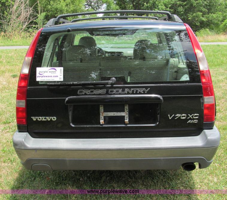 image for item C2284 1999 Volvo V70 XC