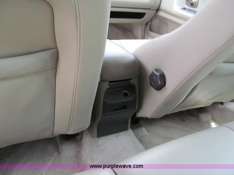 image for item C2284 1999 Volvo V70 XC