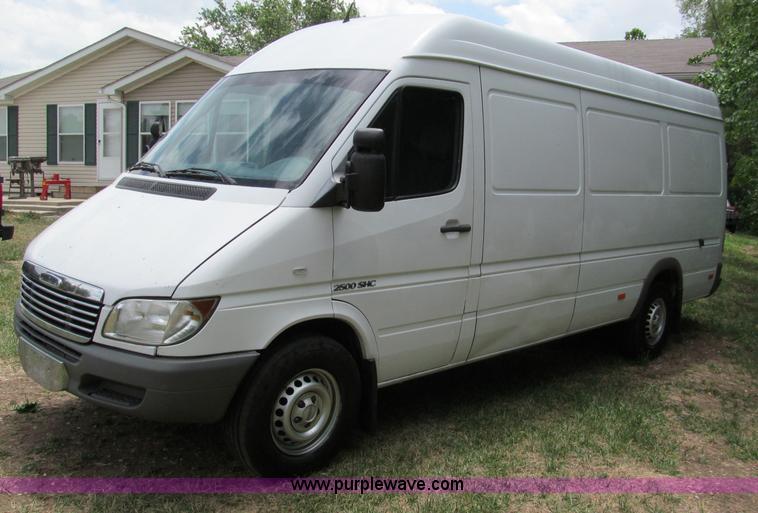 image for item C2285 2004 Dodge 2500 SHC Sprinter van