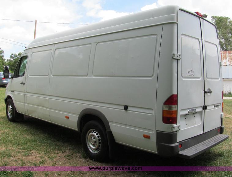image for item C2285 2004 Dodge 2500 SHC Sprinter van