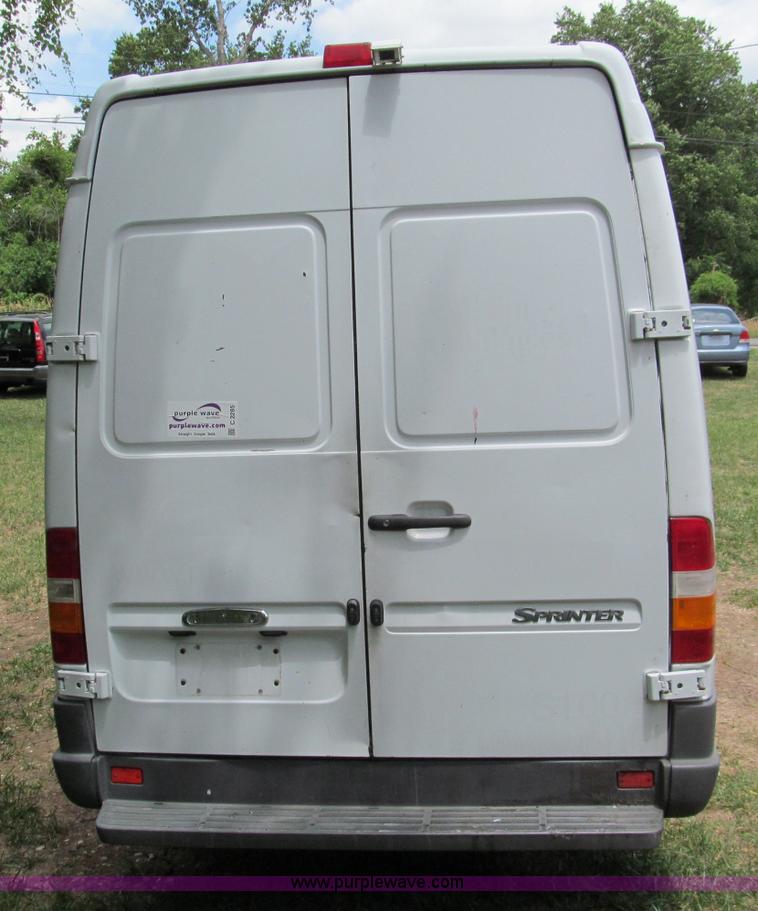 image for item C2285 2004 Dodge 2500 SHC Sprinter van