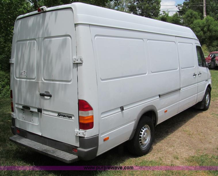 image for item C2285 2004 Dodge 2500 SHC Sprinter van