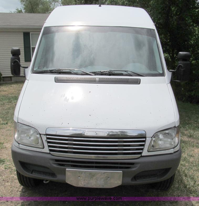 image for item C2285 2004 Dodge 2500 SHC Sprinter van