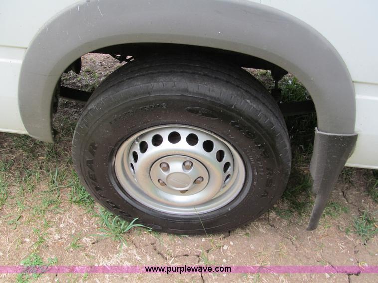 image for item C2285 2004 Dodge 2500 SHC Sprinter van