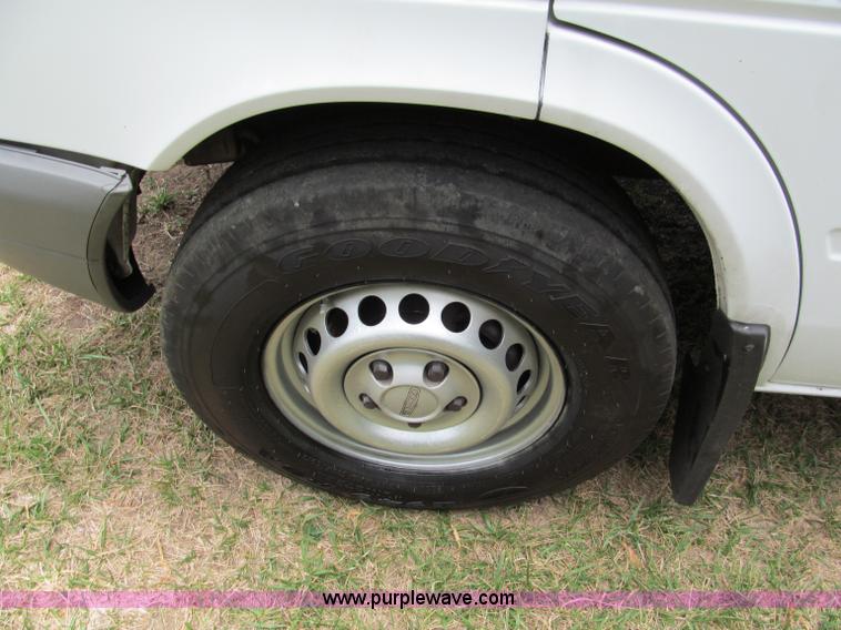 image for item C2285 2004 Dodge 2500 SHC Sprinter van