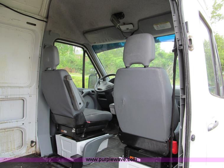 image for item C2285 2004 Dodge 2500 SHC Sprinter van