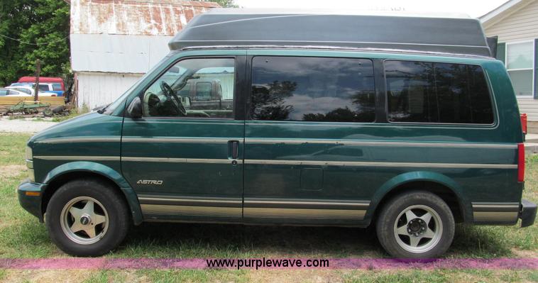 image for item C2286 1998 Chevrolet Astro extended roof van