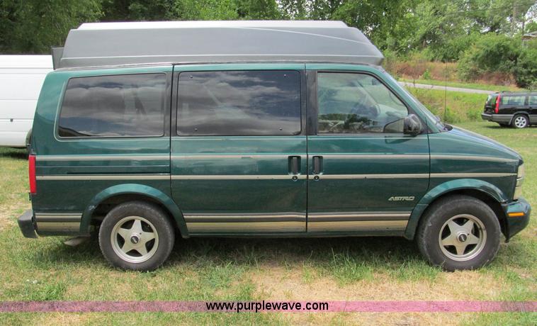 image for item C2286 1998 Chevrolet Astro extended roof van