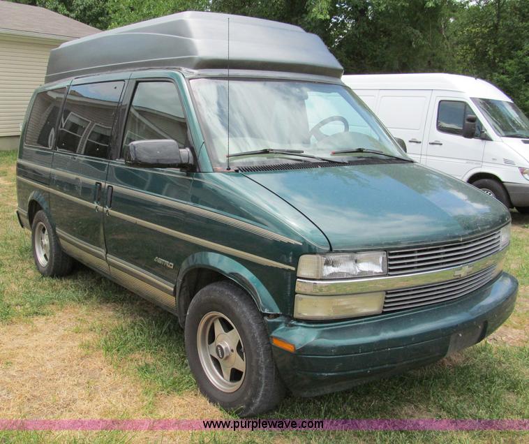 image for item C2286 1998 Chevrolet Astro extended roof van