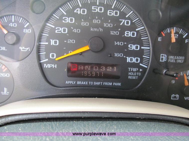 image for item C2286 1998 Chevrolet Astro extended roof van