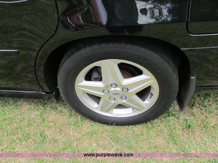 image for item C2297 2004 Chevrolet Impala SS