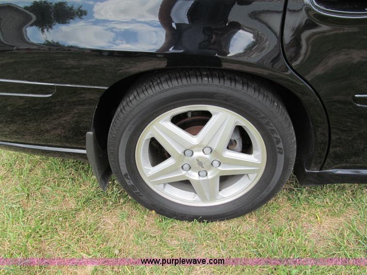 image for item C2297 2004 Chevrolet Impala SS