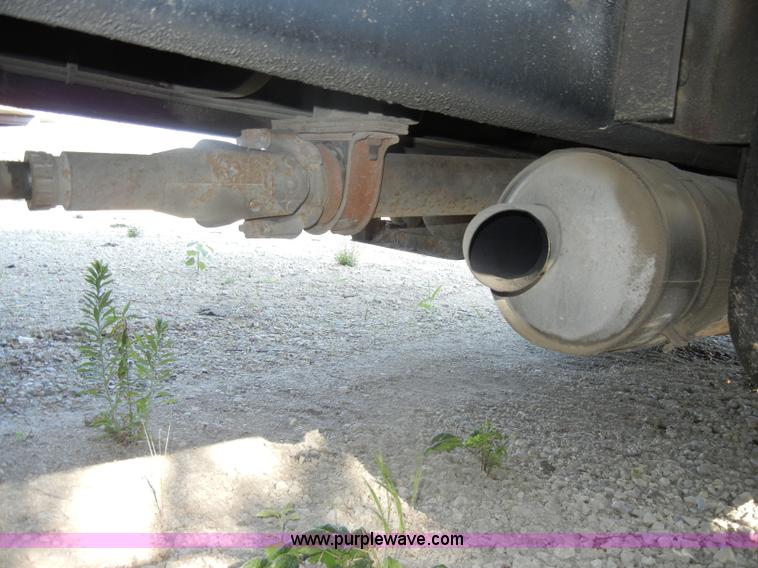 image for item D4247 1998 Freightliner F170 refuse truck