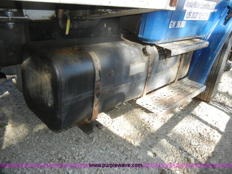 image for item D4247 1998 Freightliner F170 refuse truck