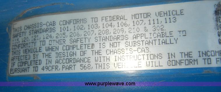 image for item D4247 1998 Freightliner F170 refuse truck