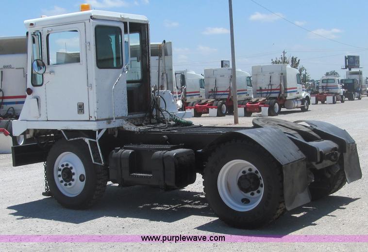 image for item F3004 1990 Capacity TJ4000 yard truck